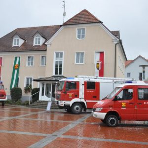 2009 Fahrzeuguebergabe Feuerwehr 102