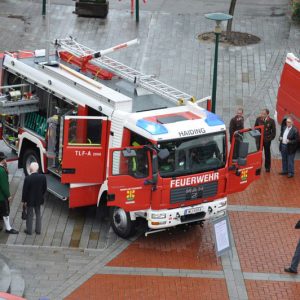 2009 Fahrzeuguebergabe Feuerwehr 83