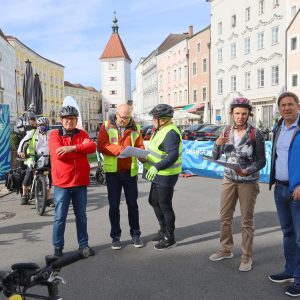 2020 Eroeffnung Radwege Mariafeldstrasse 14